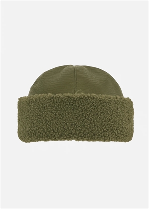 Louise hat Ivy Green Baum Und Pferdgarten 